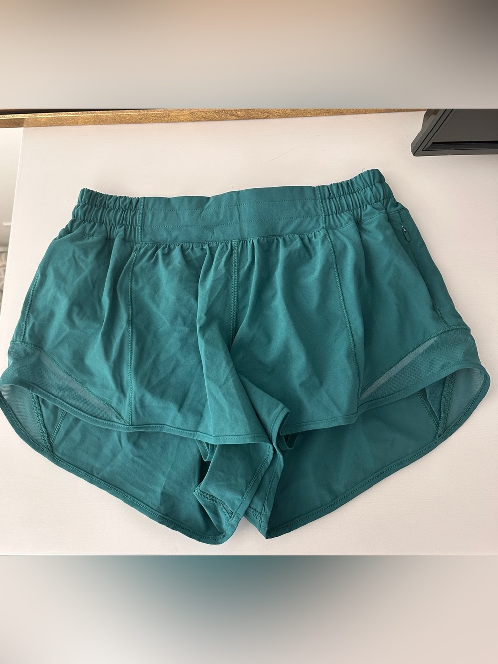 Lululemon hotty hot 2.5 short